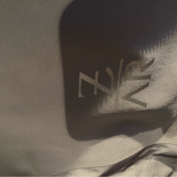 Brand New Men's Arc'Teryx Zeta AR jacket - Picture 7 of 7